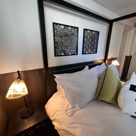 The Griffin Inn บาธ ภายนอก รูปภาพ